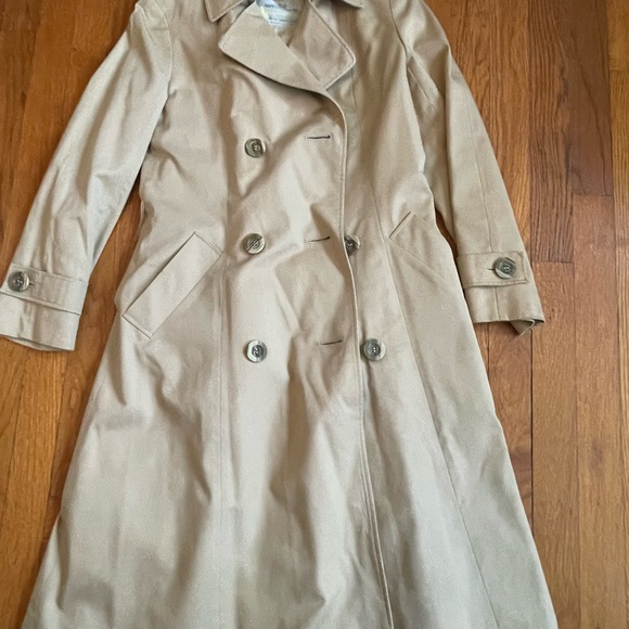 Vintage Classic Aquascutum Tan Trench Coat - Picture 2 of 5